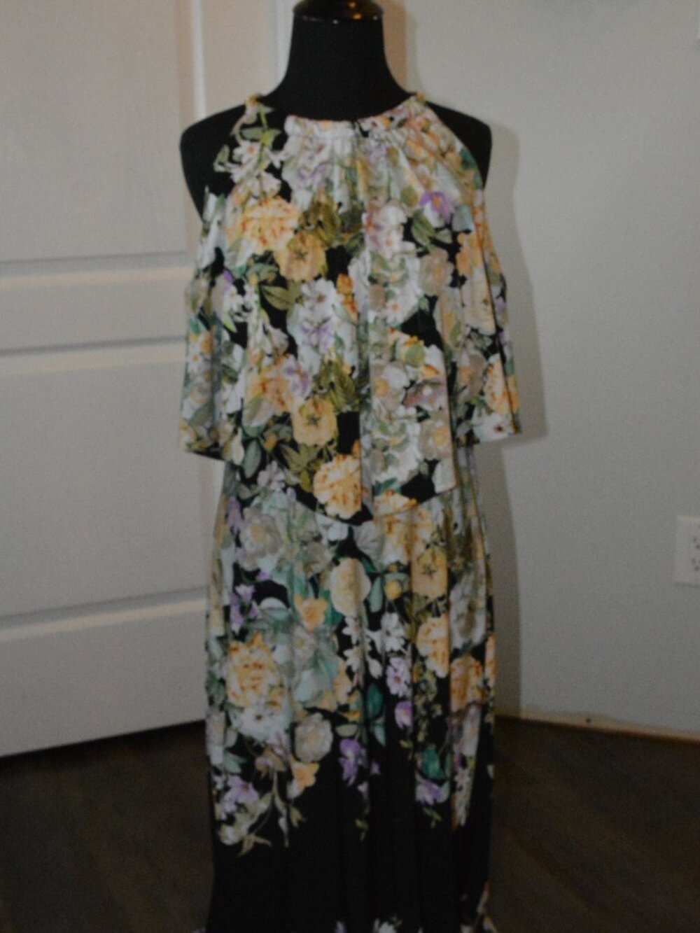 Thalia Sodi Halter Maxi Dress Floral Print with a layered ruffle size Medium